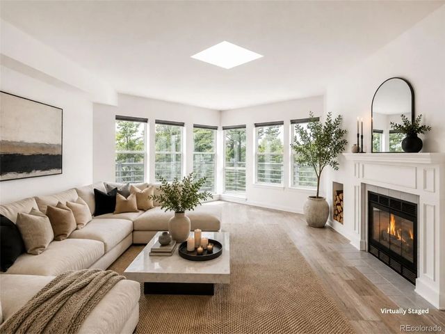 1226 S Monaco Street Parkway 307, Denver