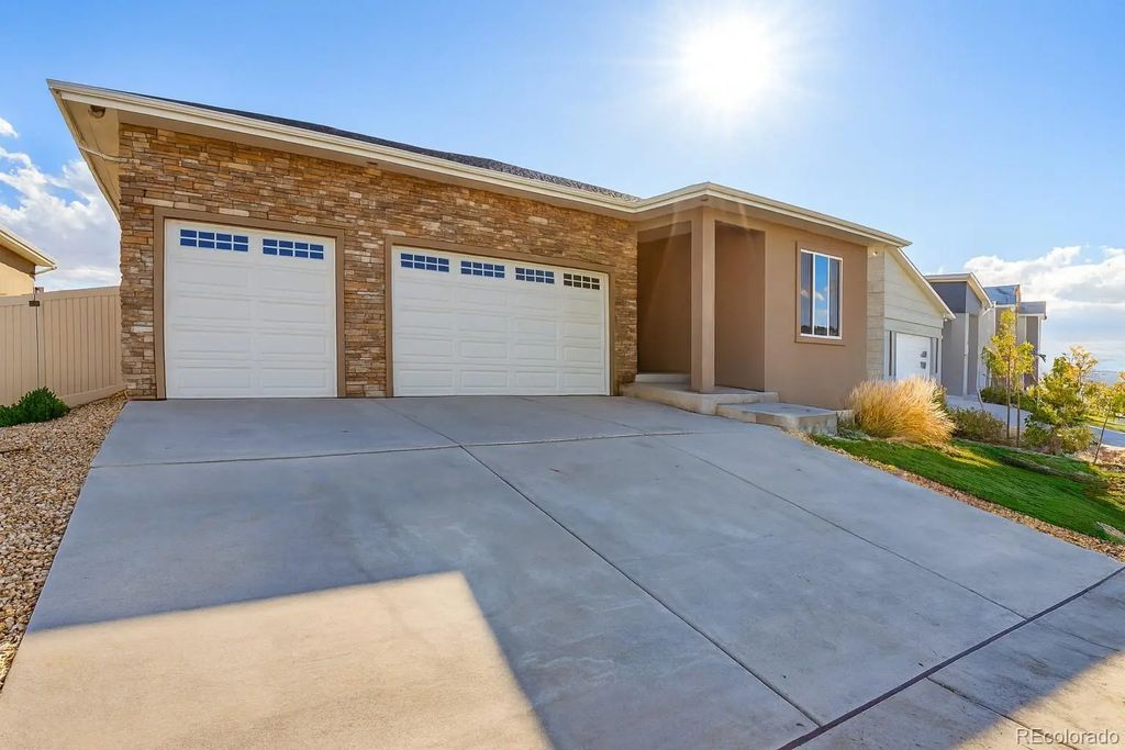 1914 Cuchara Drive, Pueblo
