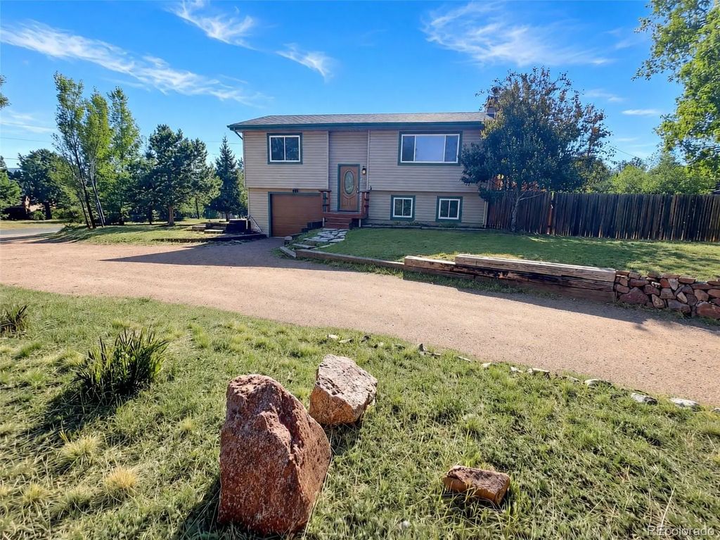 1056 Sundance Circle, Woodland Park