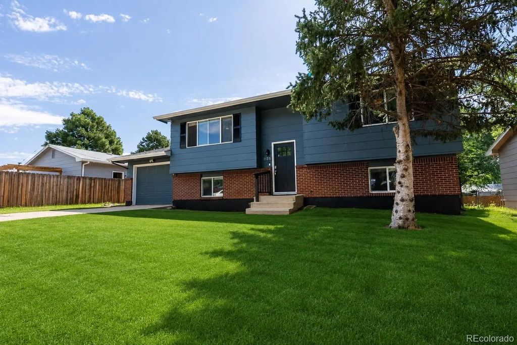 925 Arrawanna Street, Colorado Springs