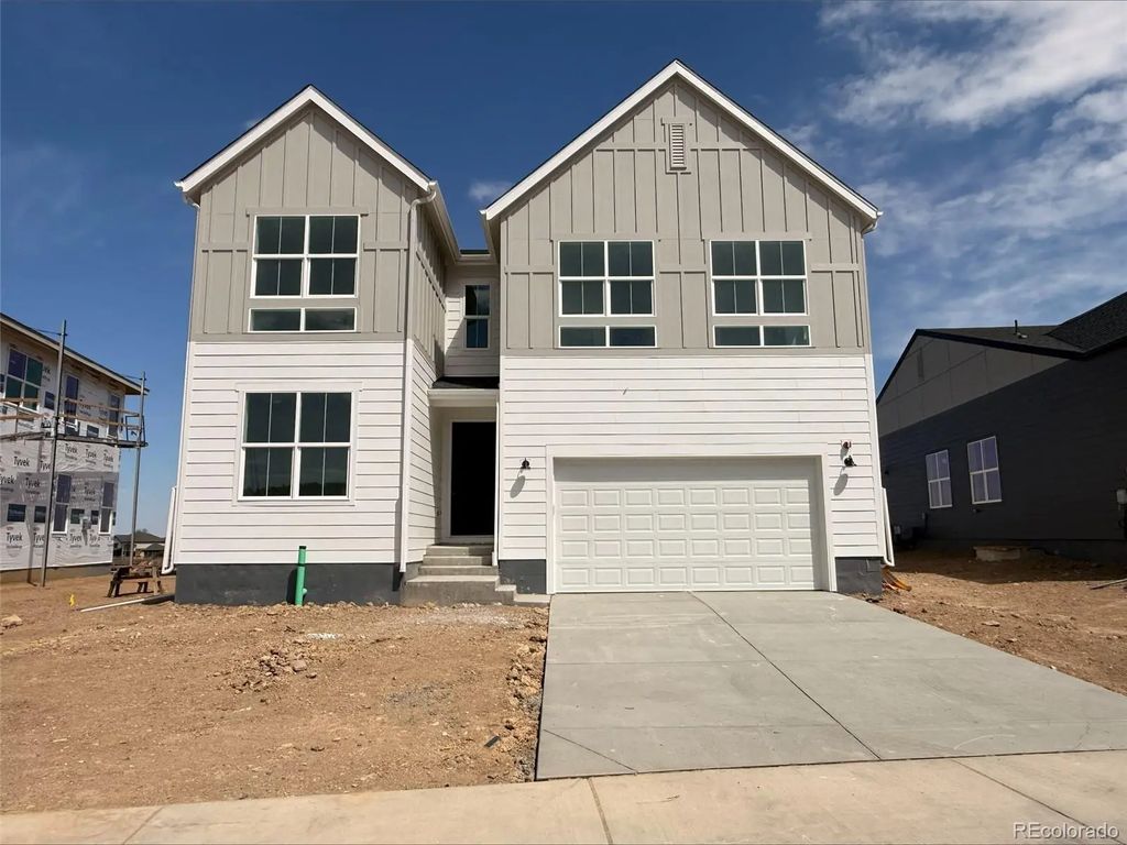 3262 Sapinero Drive, Loveland