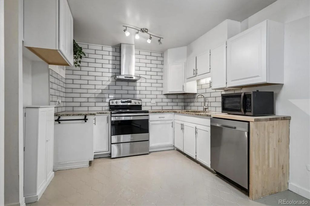 705 S Alton Way 6b, Denver