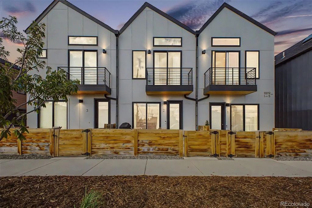 1921 W Elk Place 2, Denver