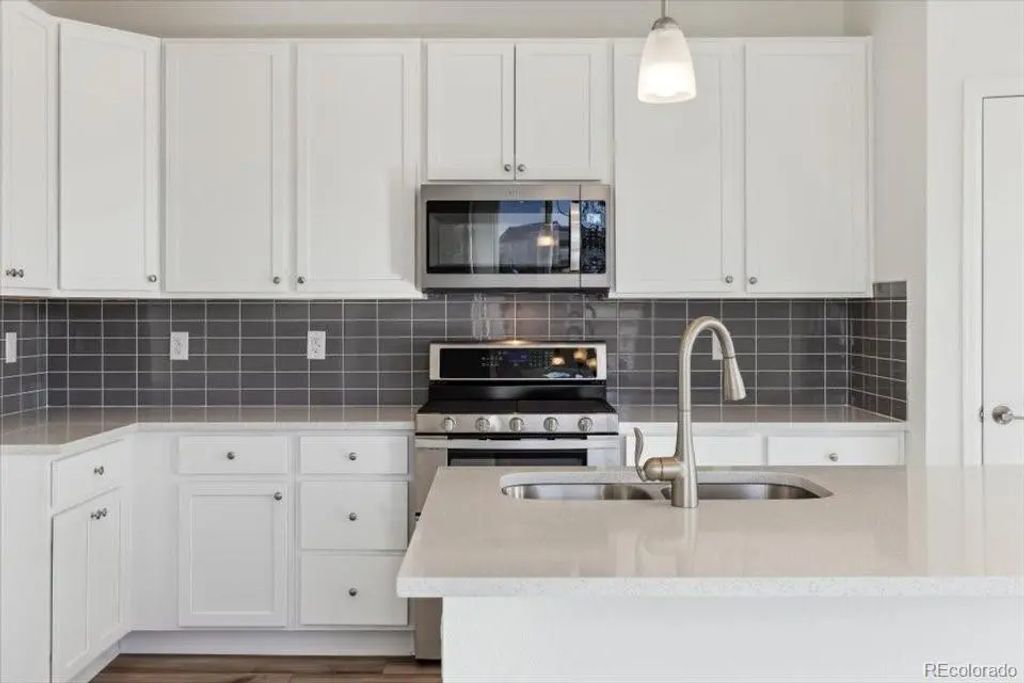 6680 Merseyside Lane, Castle Pines