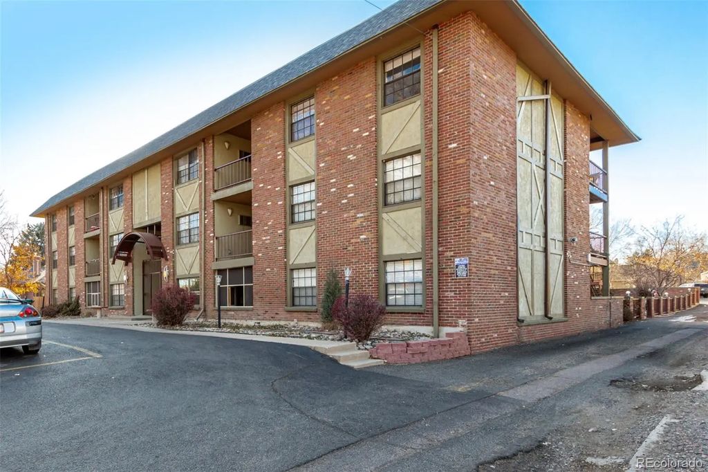 1021 Carr Street 22, Lakewood