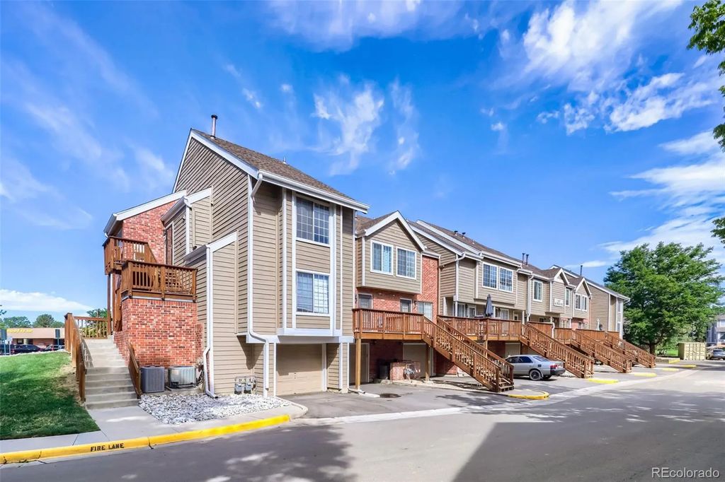 2295 S Pitkin Way F, Aurora