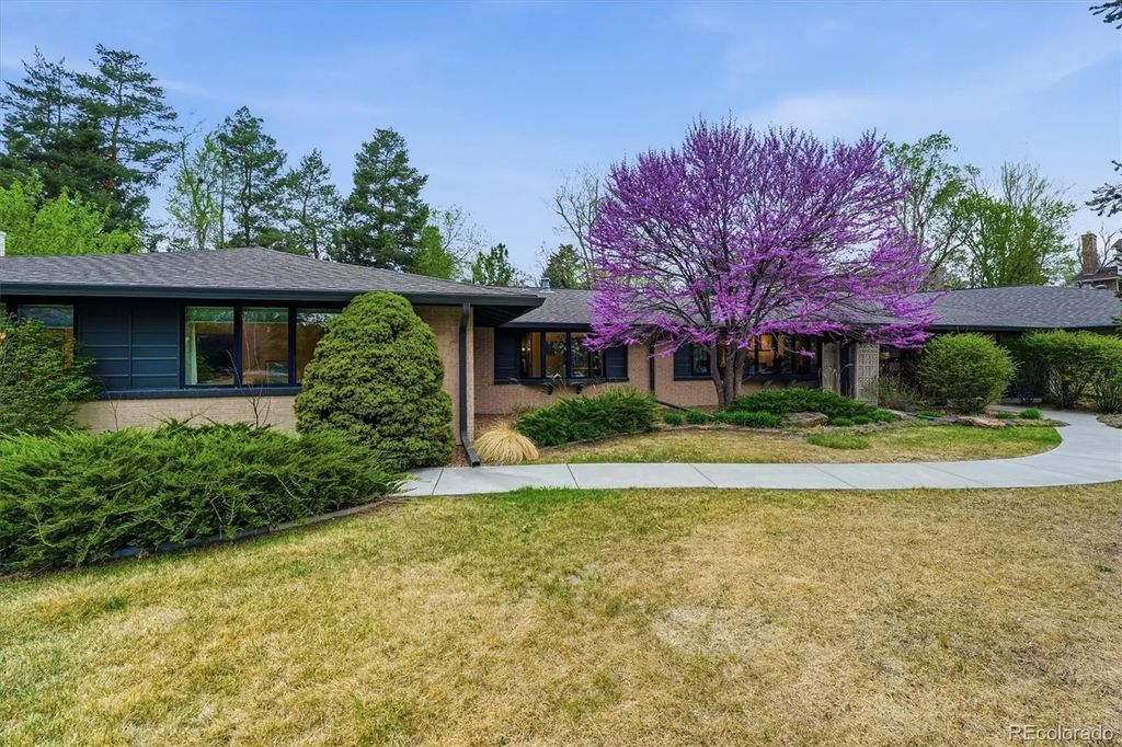 4607 W Wagon Trail Road, Littleton