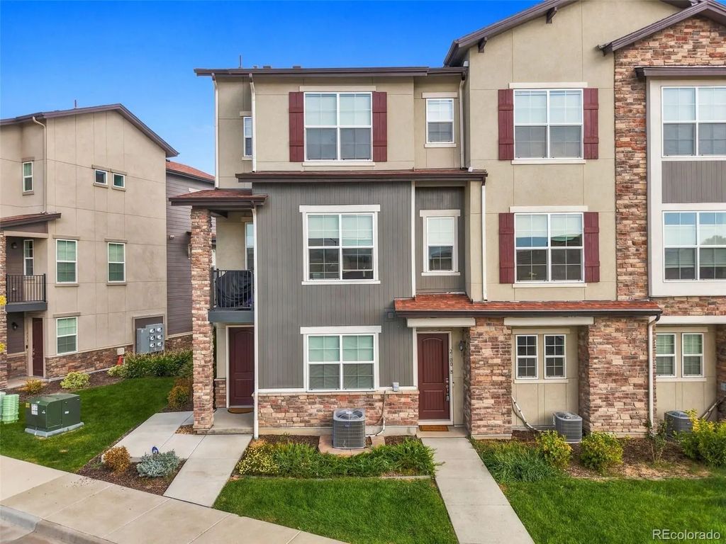 2100 Santini Trail #b, Littleton