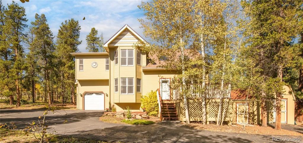 211 Cedar Way, Black Hawk