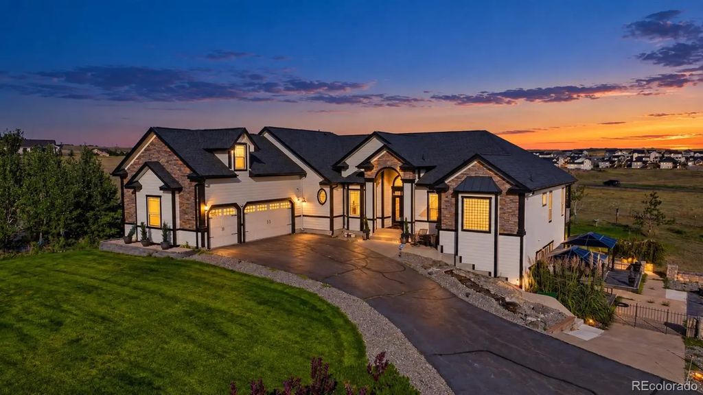 715 Coyote Trail, Elizabeth