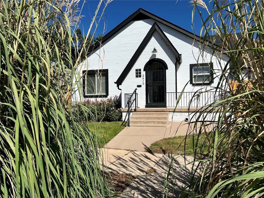 2615 W Caithness Place, Denver