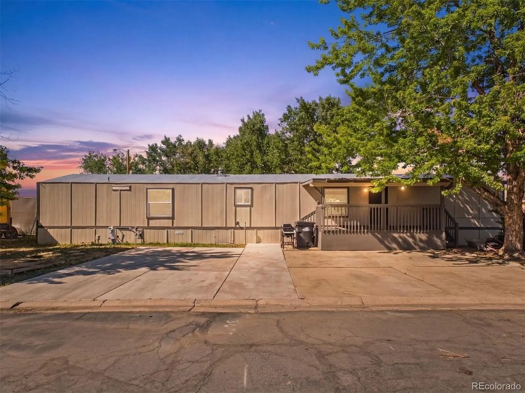 2885 E Midway Boulevard, Denver