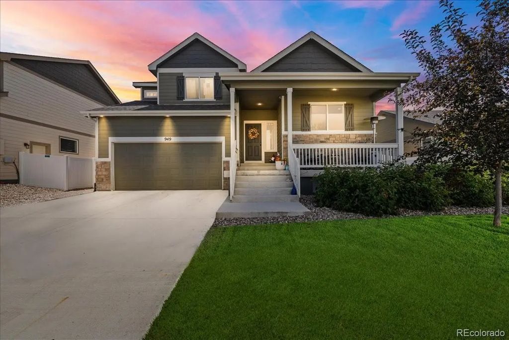 949 Ashbrook Drive, Windsor
