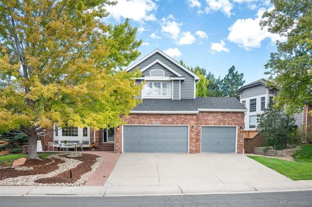 10182 Knoll Circle, Littleton