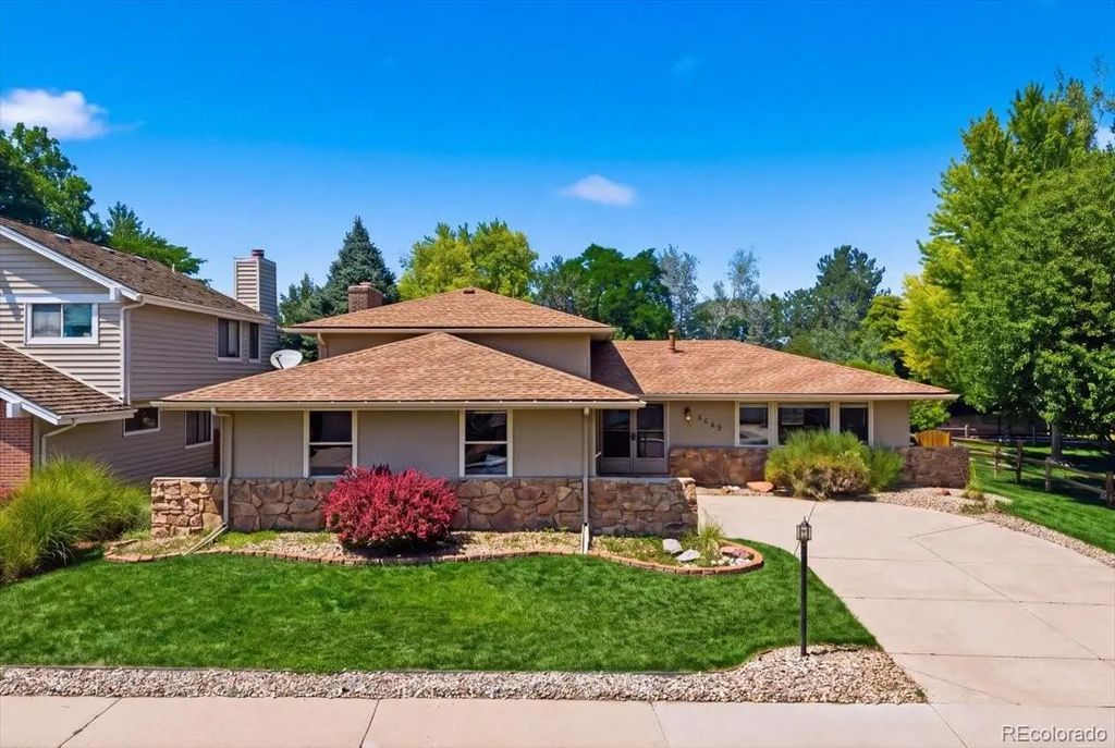 6689 E Heritage Pl N, Englewood