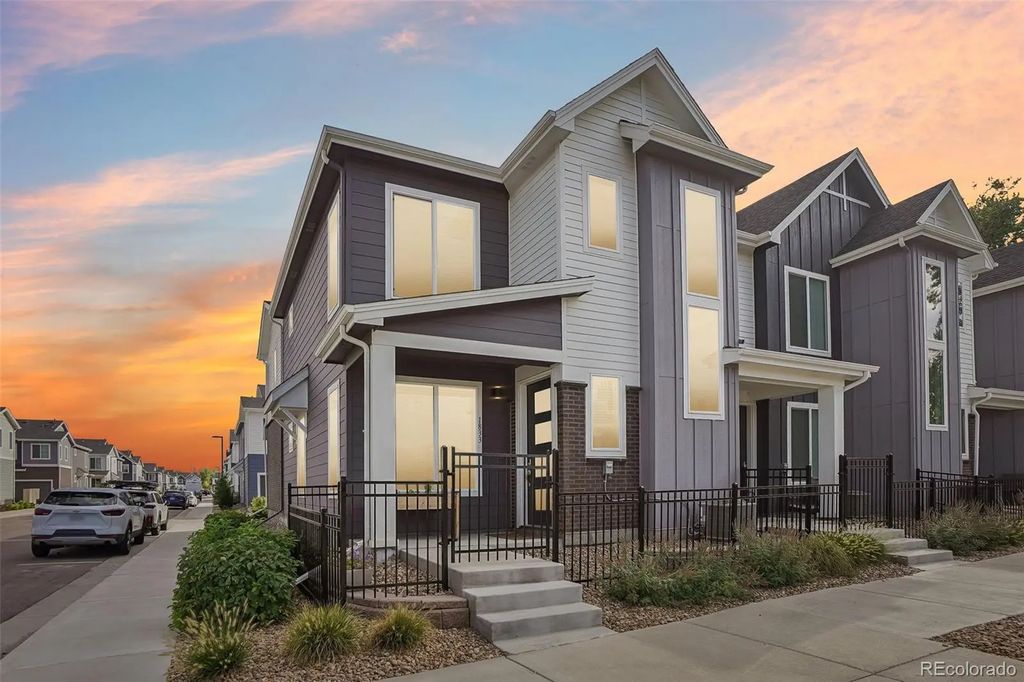 1833 S Poplar Court, Denver