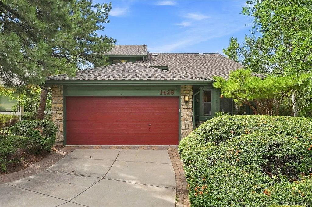 1428 W Briarwood Avenue, Littleton