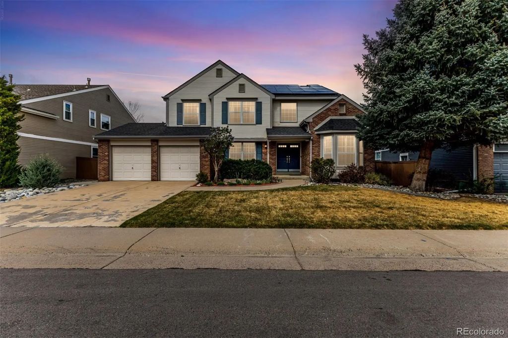 707 Huntington Place, Highlands Ranch