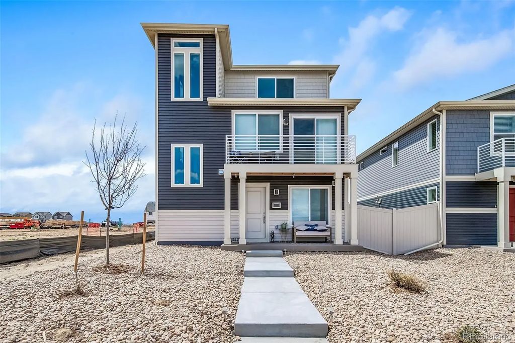 46562 Gold Prairie Drive, Bennett