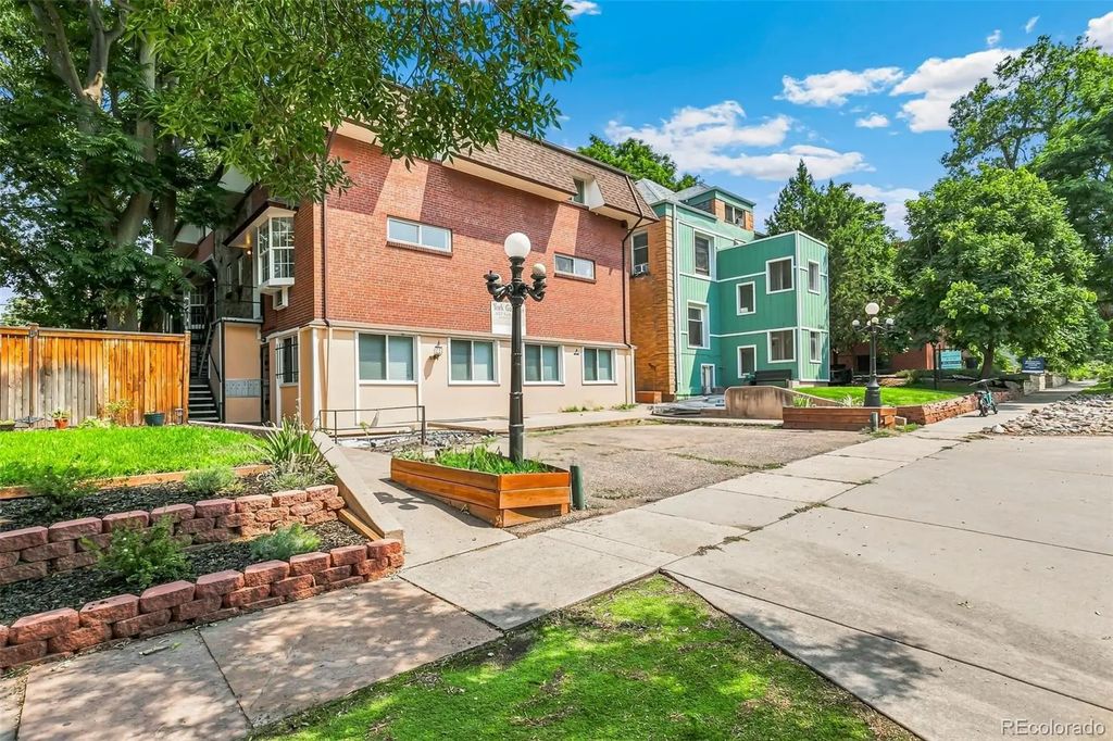 1152 N York Street, Denver