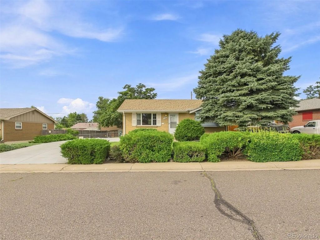 11305 Downing Drive, Northglenn