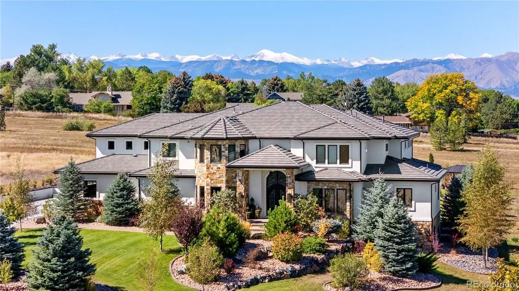6771 Niwot Hills Drive, Niwot