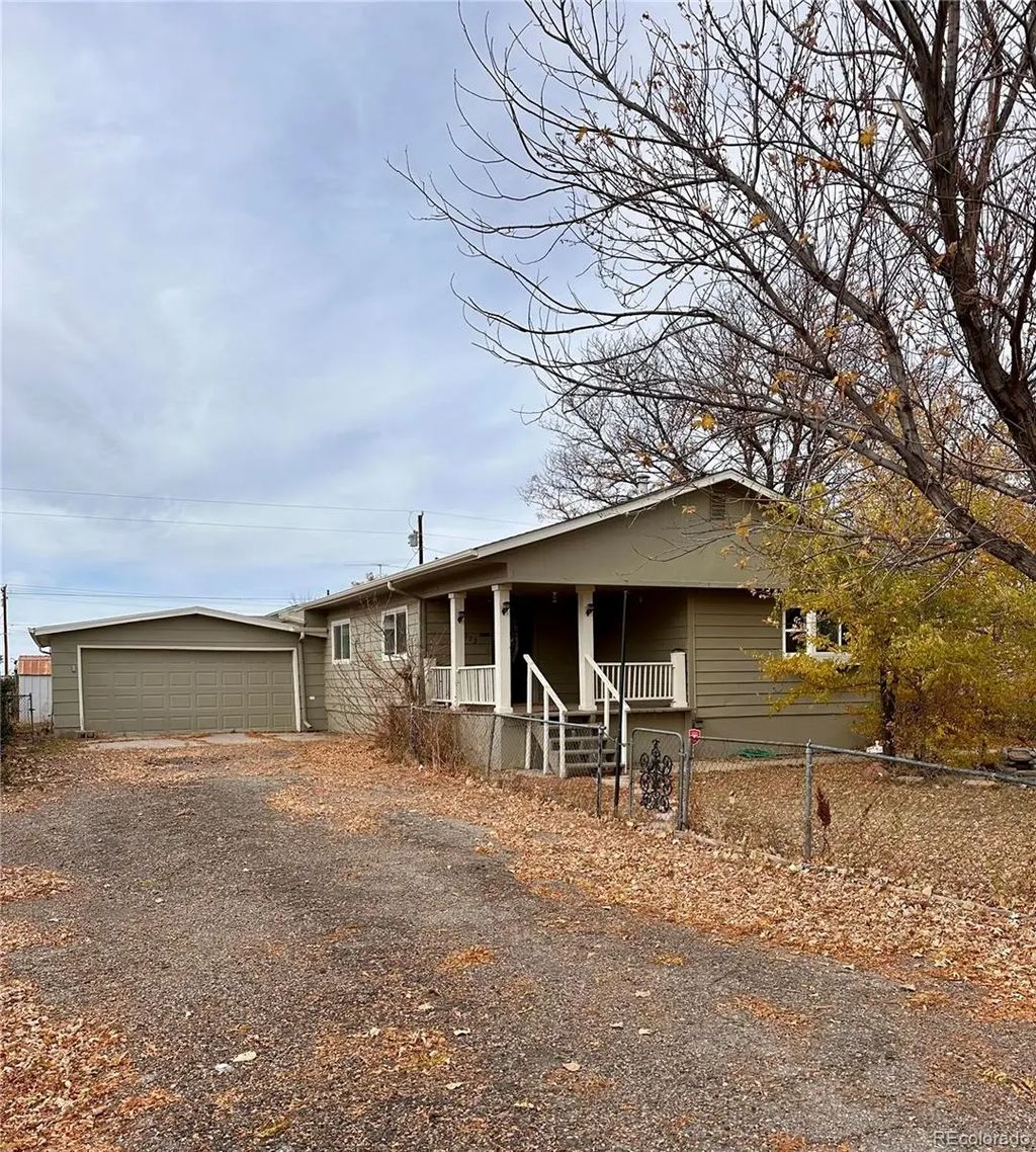 575 2nd Street, Bennett