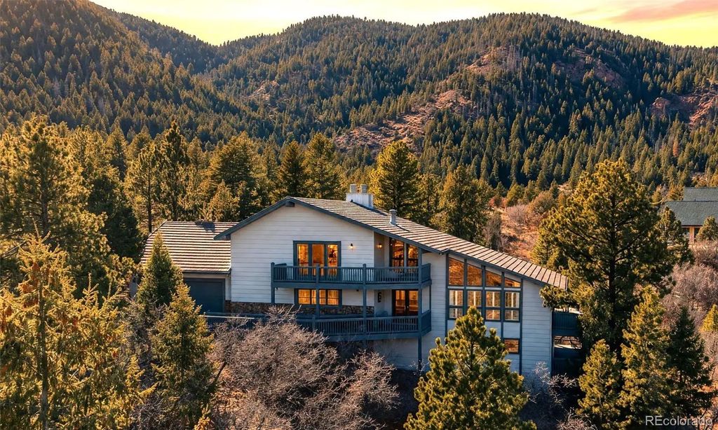 7116 Fox Circle, Larkspur