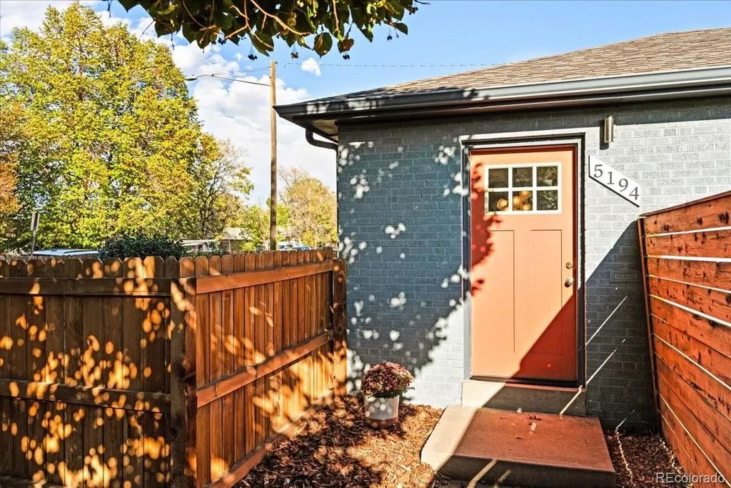 5194 E 33rd Avenue, Denver