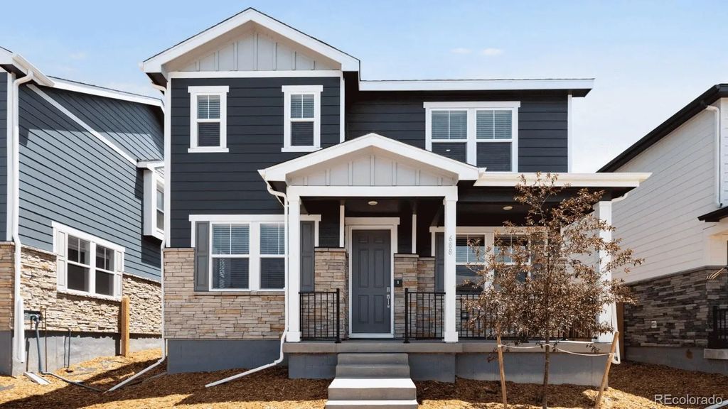 697 N Ukraine Street, Aurora