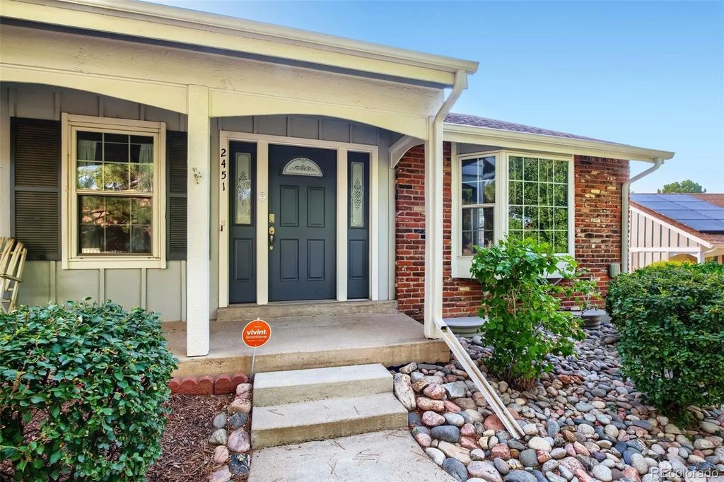 2451 E Geddes Avenue, Littleton