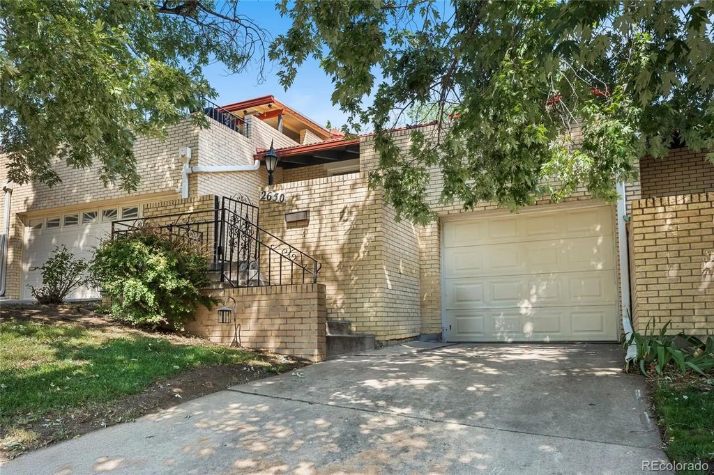 2650 S Sheridan Court, Lakewood