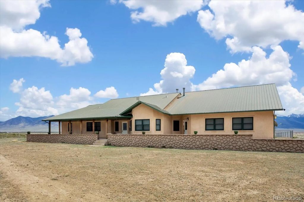 26150 Van Voorhis Avenue, Moffat