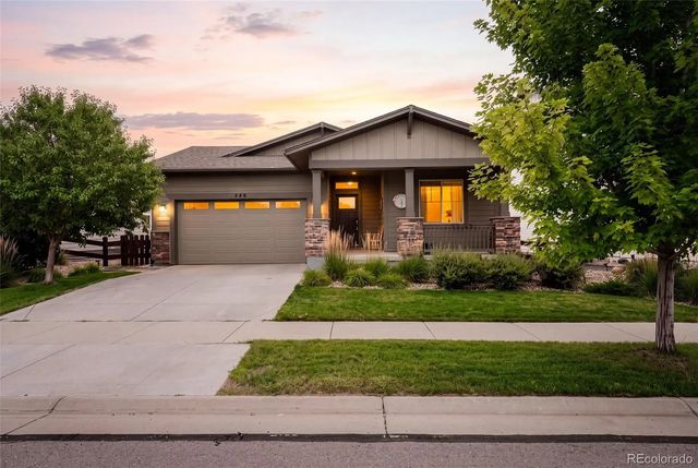 540 Grenville Circle, Erie
