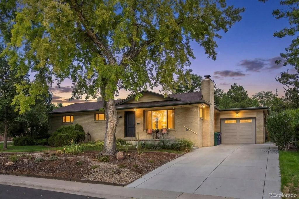 2582 S Dennison Court, Denver