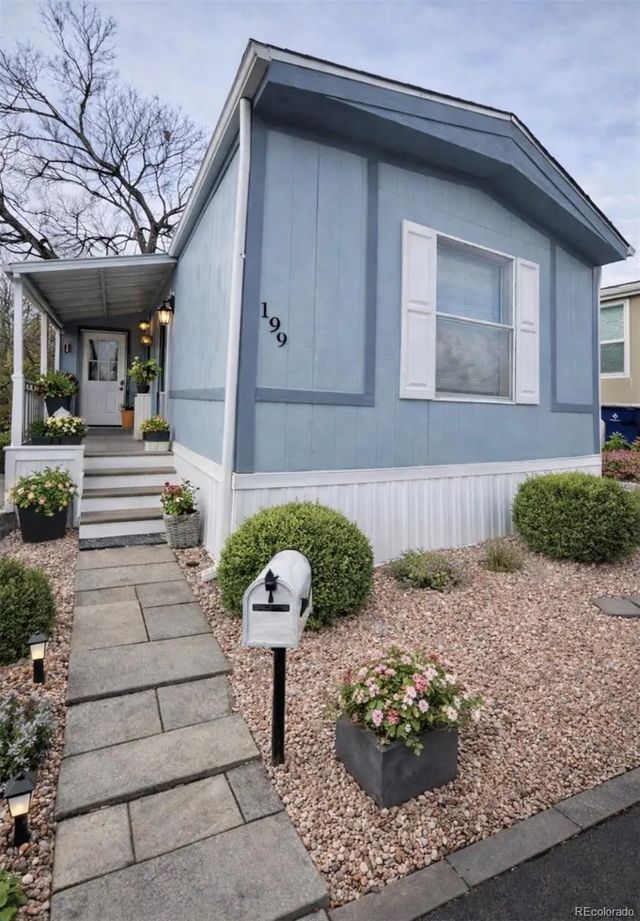 1801 W 92nd Avenue, Denver