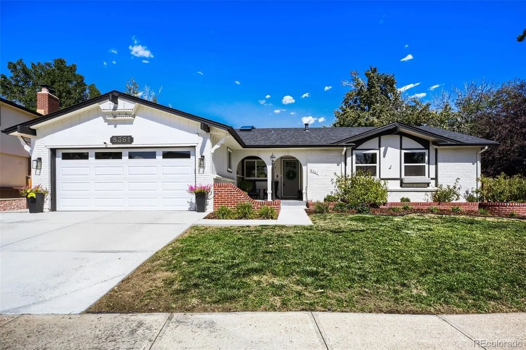 8361 Quay Drive, Arvada