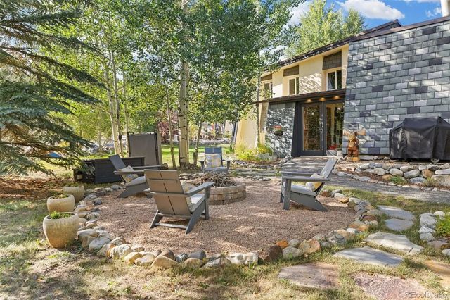 941 Fairview Boulevard B6, Breckenridge