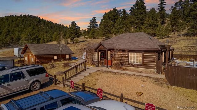 43 County Rd 102, Guffey