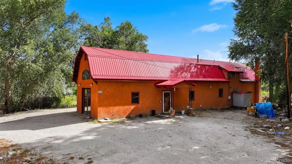7410 County Road 150, Salida