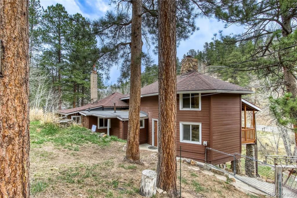 30620 Highway 72, Golden