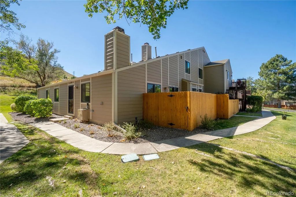 18324 W 58th Place 77, Golden