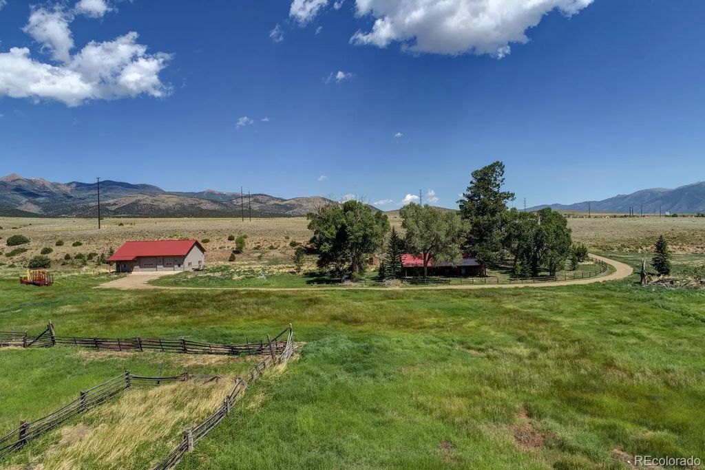 54400 County Road Ll56 North, Villa Grove