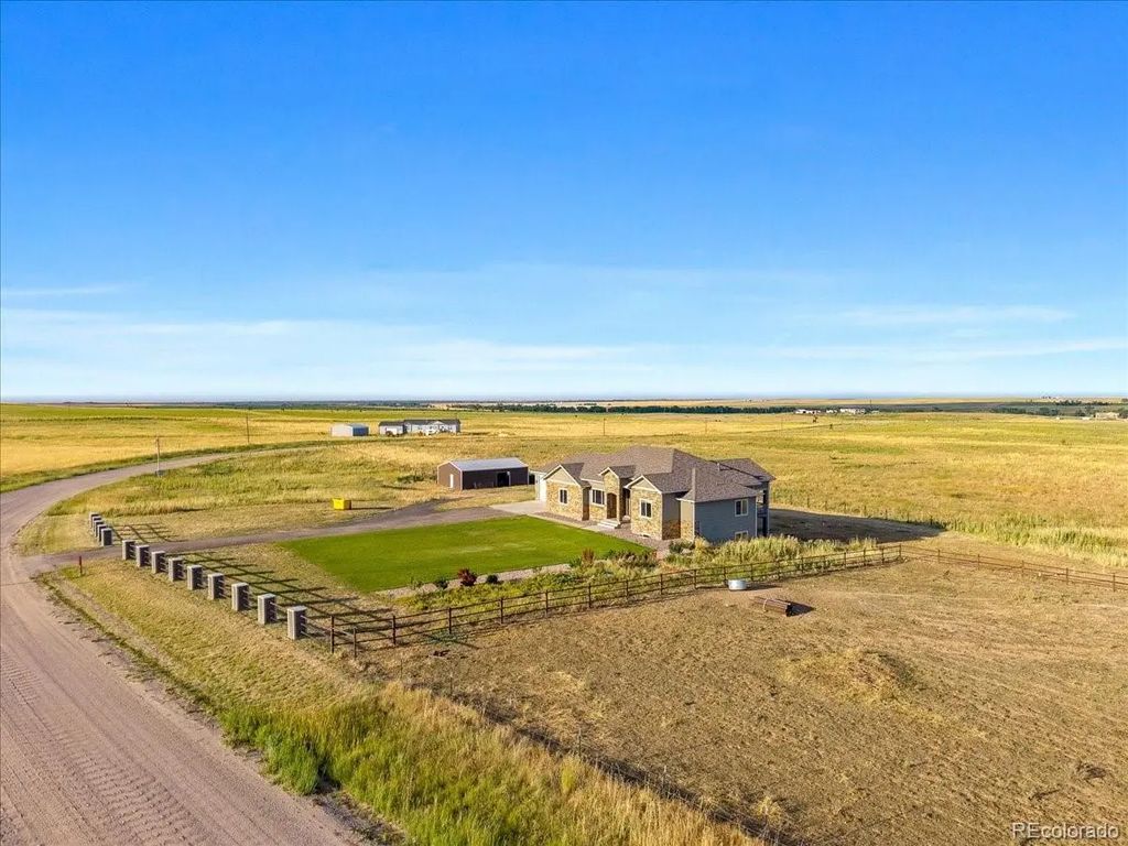 45425 Wolf Creek Drive, Bennett