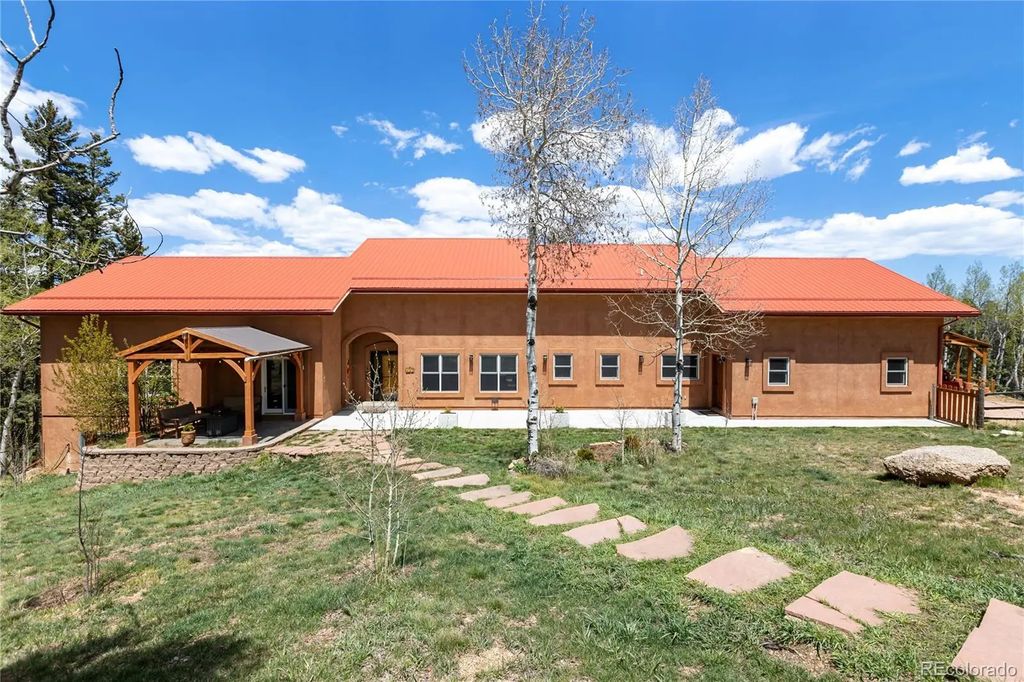 153 Moss Rock Court, Divide