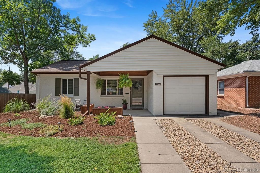 3067 S Downing Street, Englewood
