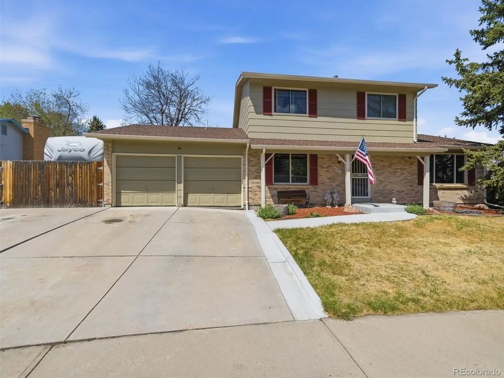 4827 S Lewis Court, Littleton