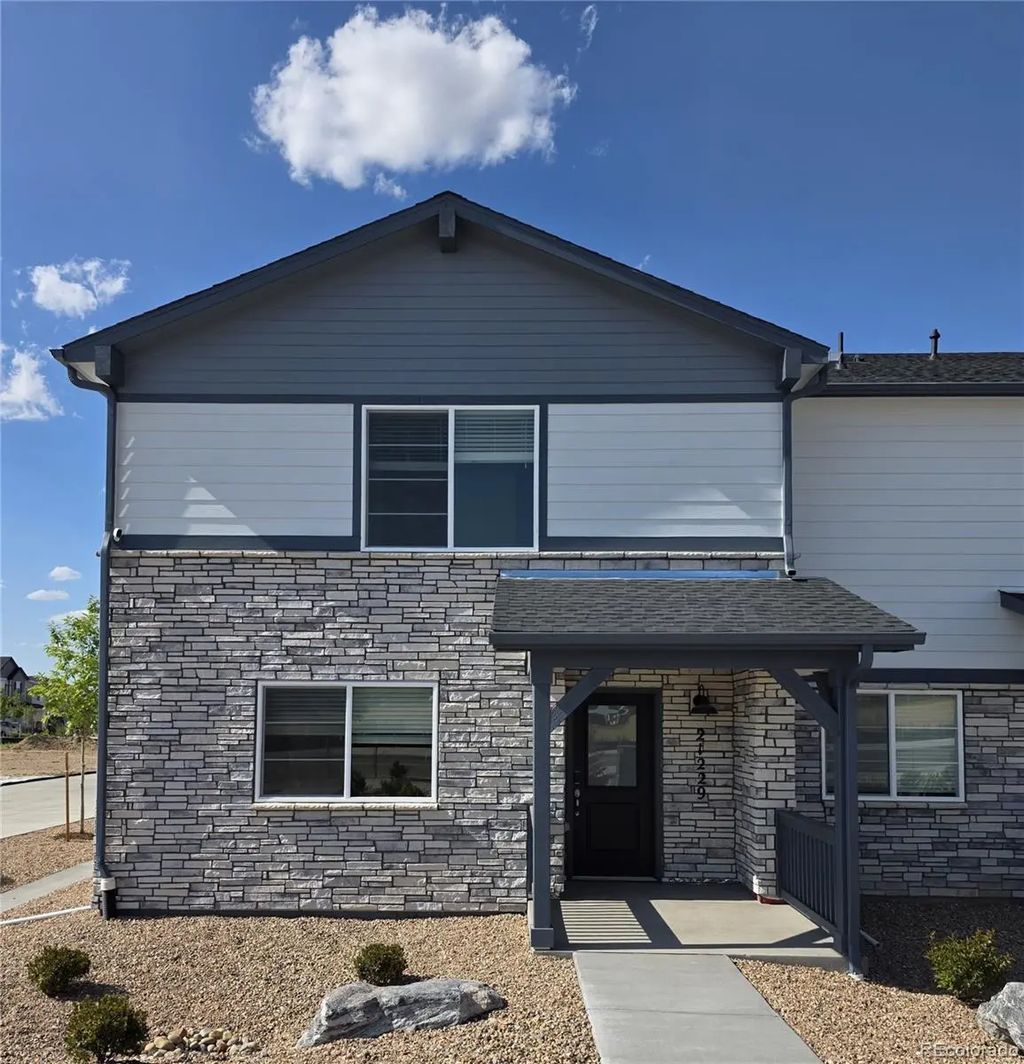 21229 E 65th Avenue, Aurora