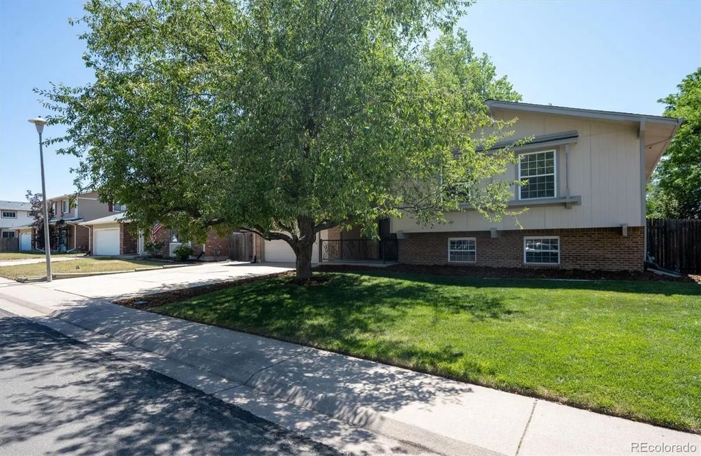 12983 Dexter Street, Thornton