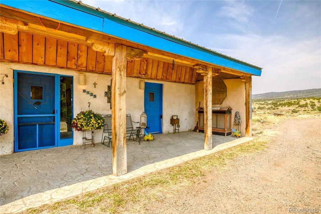 6135 County Rd. 15, South Fork